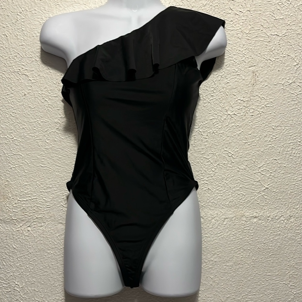 Fashion Nova Black Bodysuit